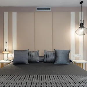 Costa del Sol hotels &amp; apartments, all accommodations in Costa del Sol
