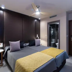 Costa del Sol hotels &amp; apartments, all accommodations in Costa del Sol
